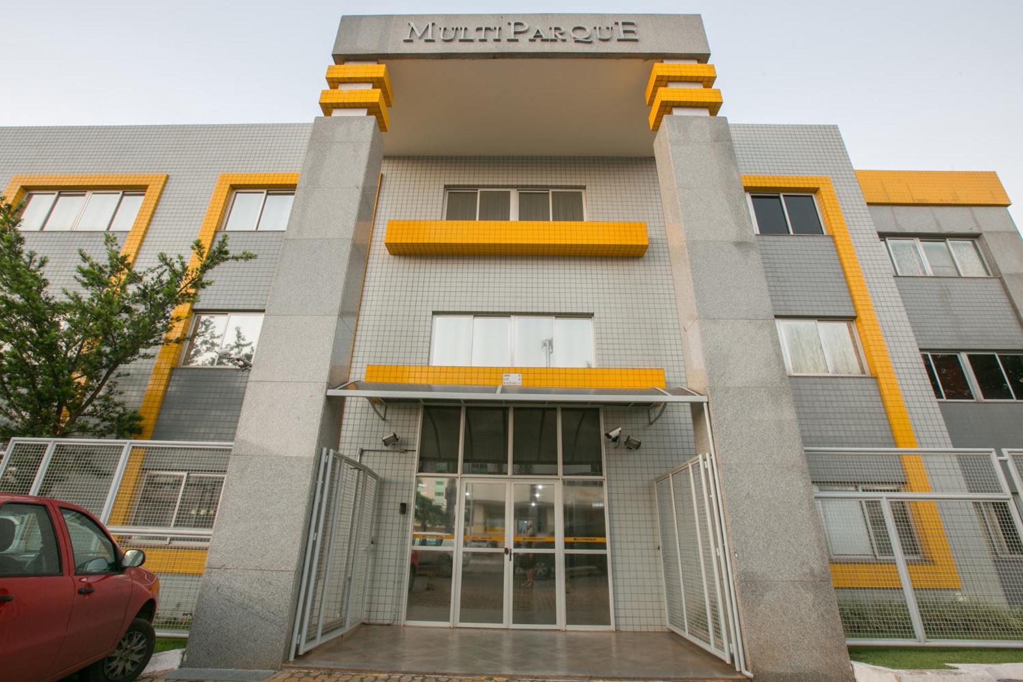 Multiparque Hplus Long Stay Guara  外观 照片